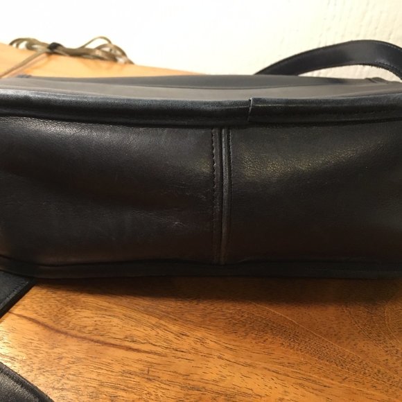 Vintage Navy Blue Coach Purse   Like New - Picture 6 of 9